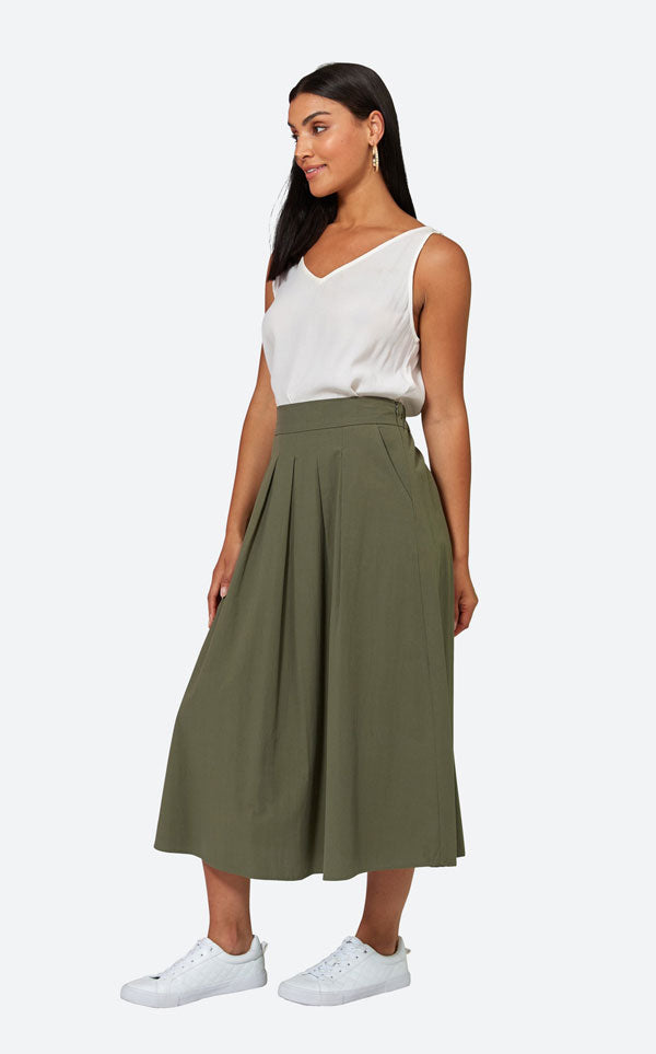 Eb & Ive - Studio Pleat Skirt | Khaki