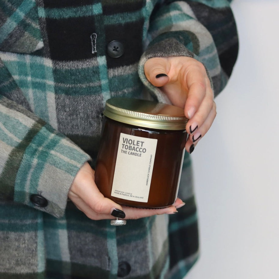 Amberjack - Violet Tabacco | Soy Candle