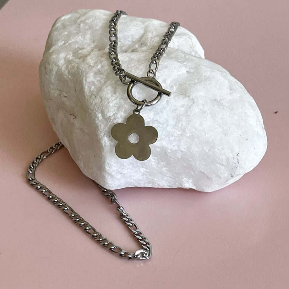 Penny Foggo - Flower Toggle Necklace | Silver