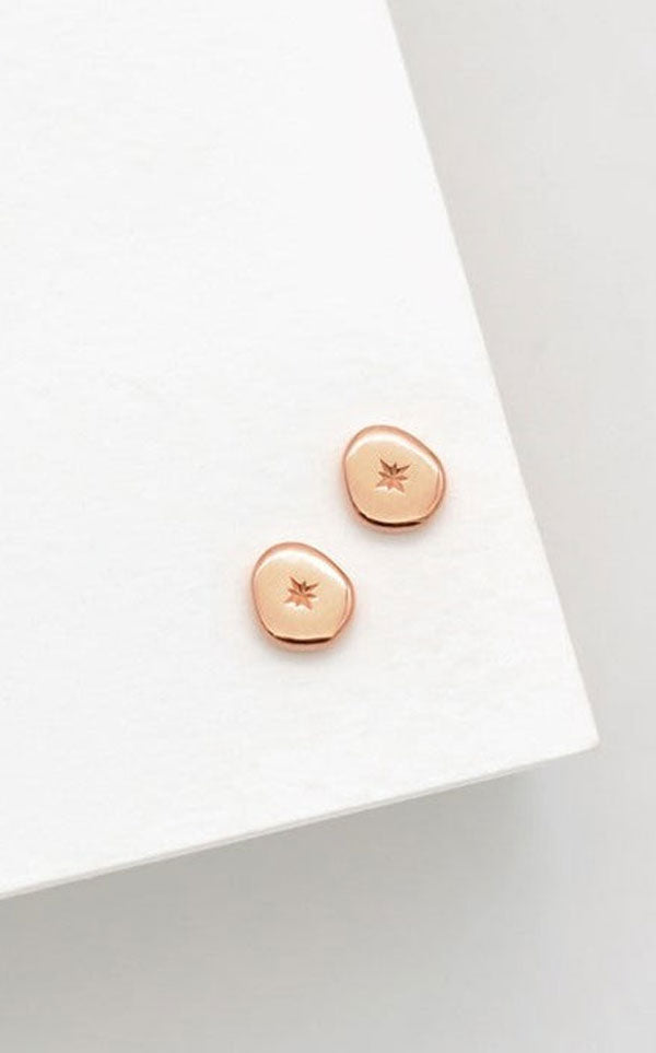 Linda Tahija - VEGA STUD EARRINGS Rose Gold