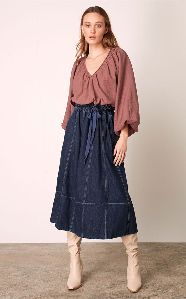 ESMAEE - IRENA V-NECK BLOUSE - CHESTNUT