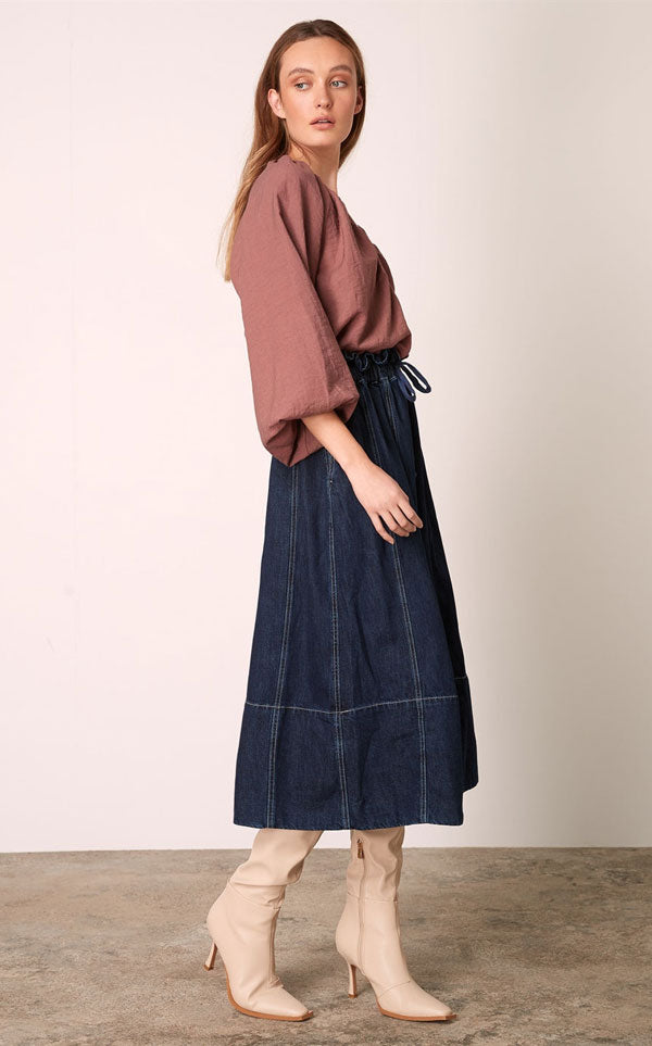 ESMAEE - IRENA V-NECK BLOUSE - CHESTNUT