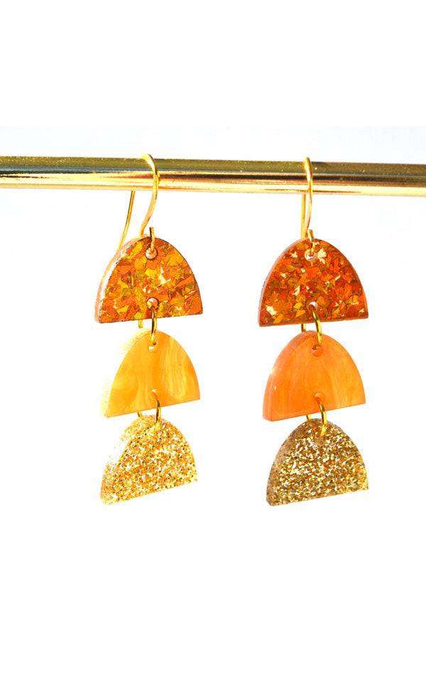 Hagen and Co - Three's a Charm | Amber
